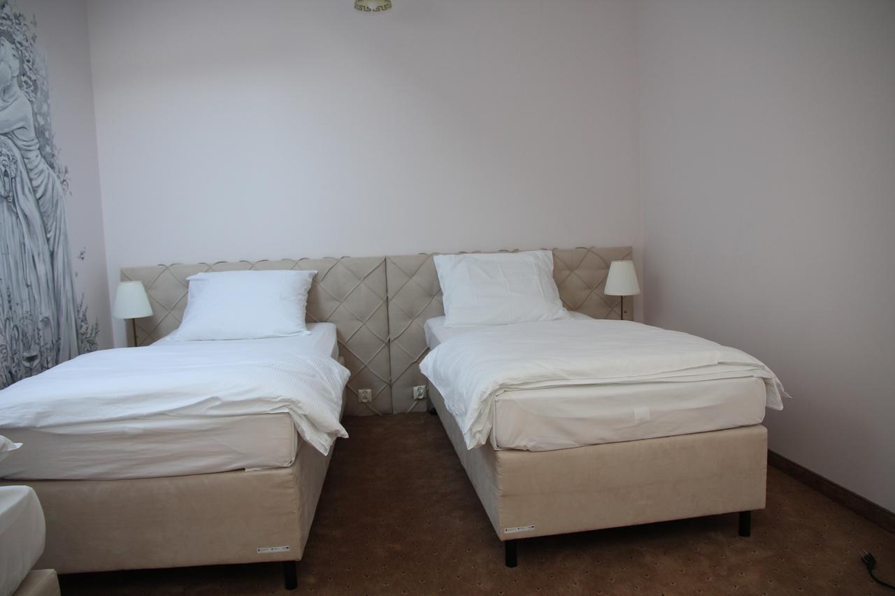 Gosciniec Pod Mlynem Hotel Inowrocław Kültér fotó